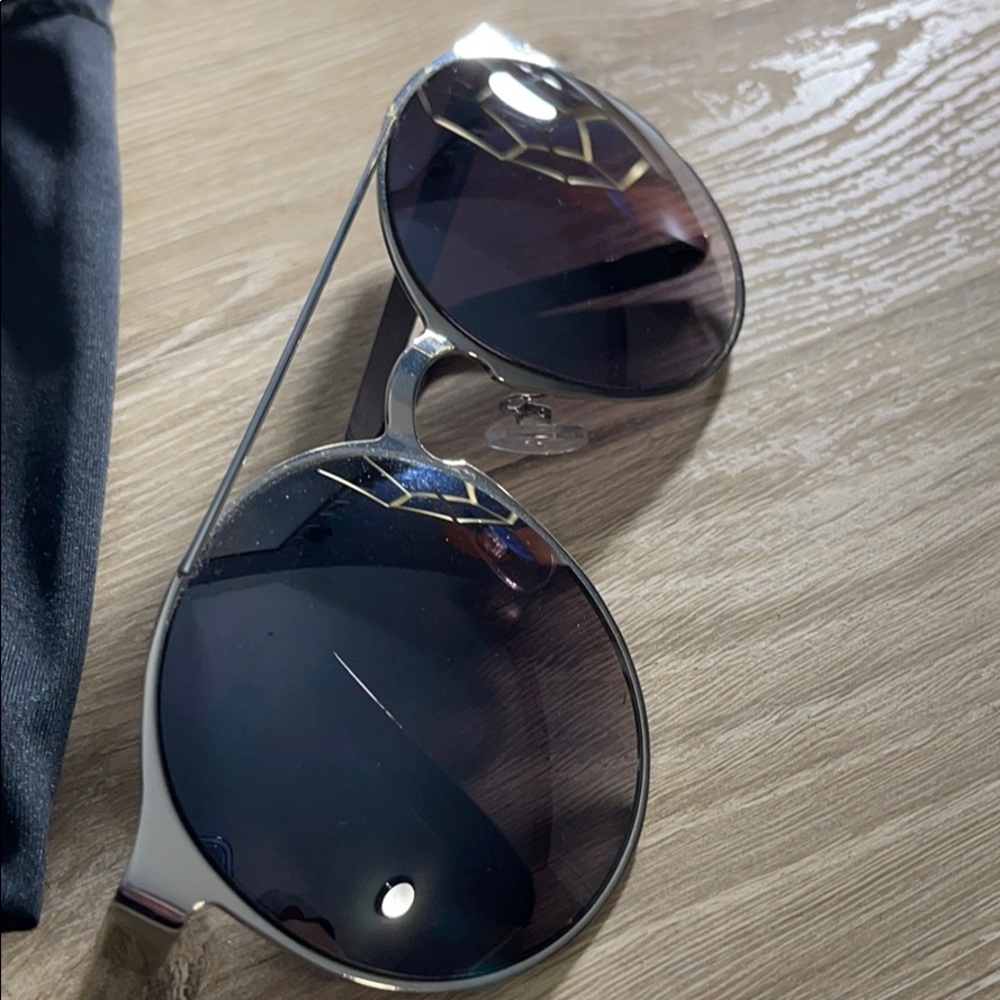 Aldo Circle Sunglasses - Picture 2 of 3